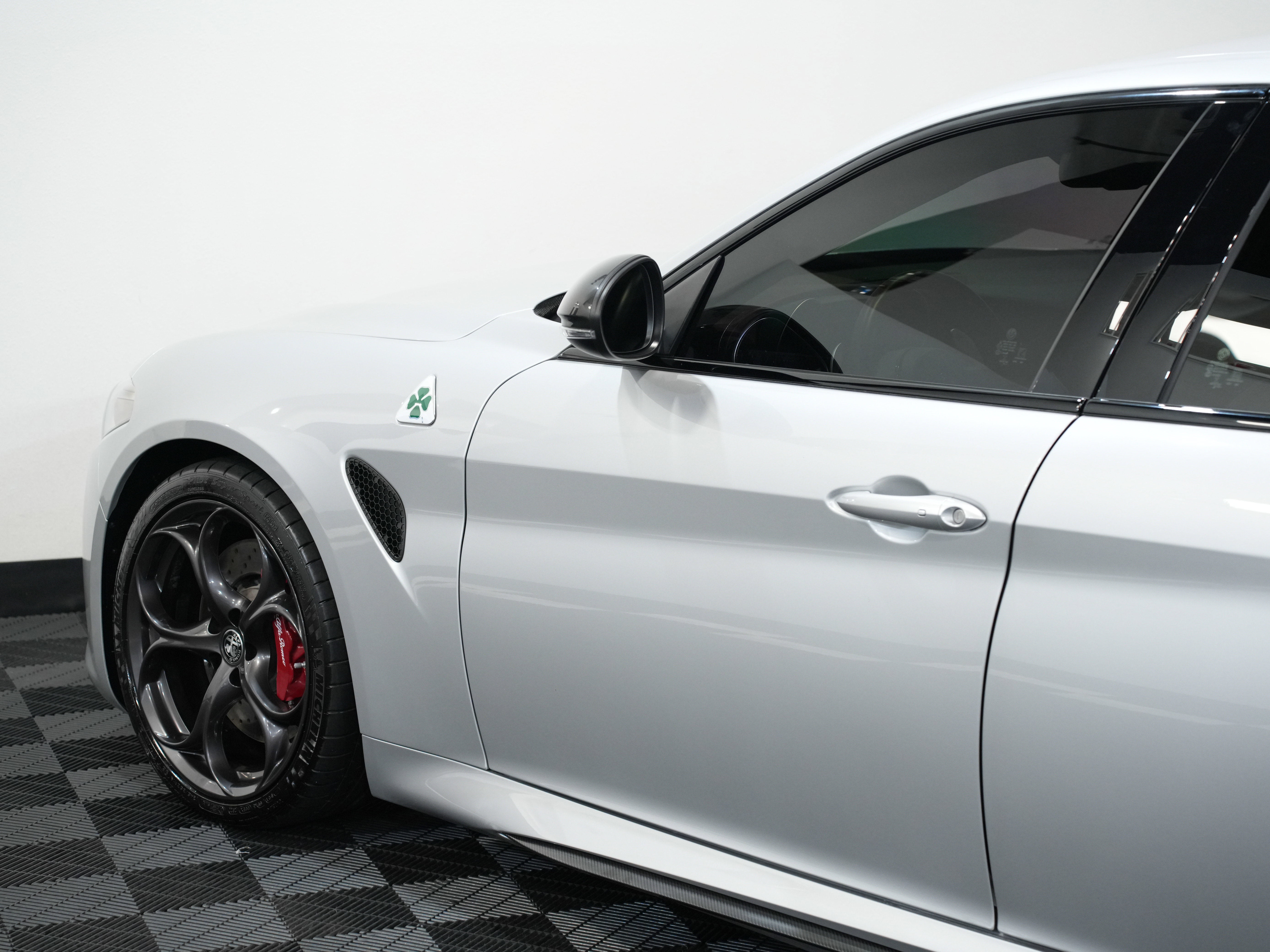 Used 2020 Alfa Romeo Giulia Quadrifoglio w/ Nero Edizione image 19