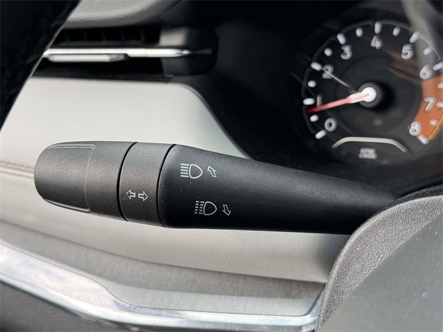 Used 2023 Jeep Compass Limited image 9