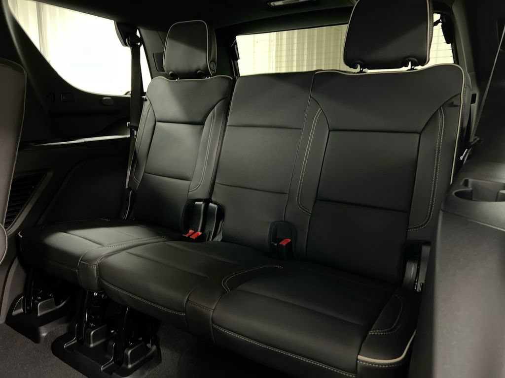 Used 2024 Chevrolet Tahoe Premier AWD/4WD image 30