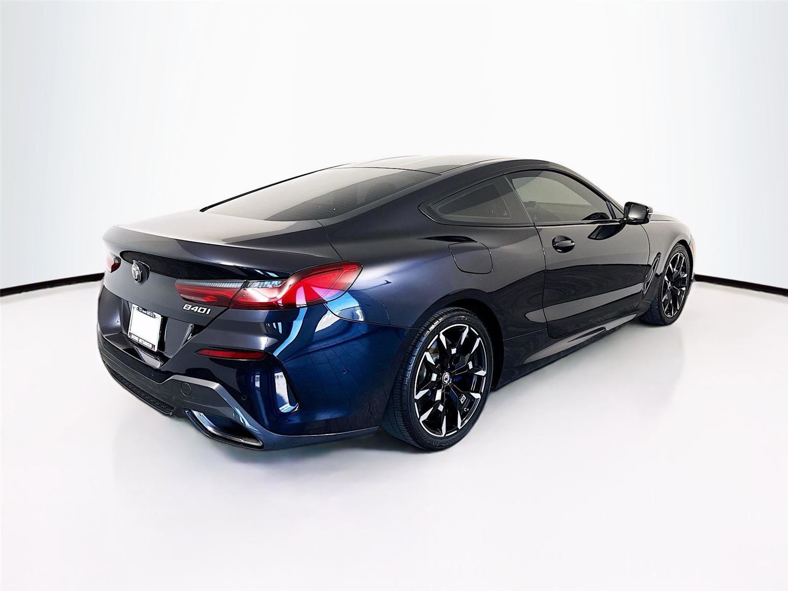 Used 2022 BMW 840i Coupe w/ Driving Assistance Package image 9