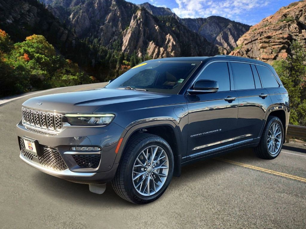 Used 2022 Jeep Grand Cherokee Summit w/ Advanced Protech Group IV image 5
