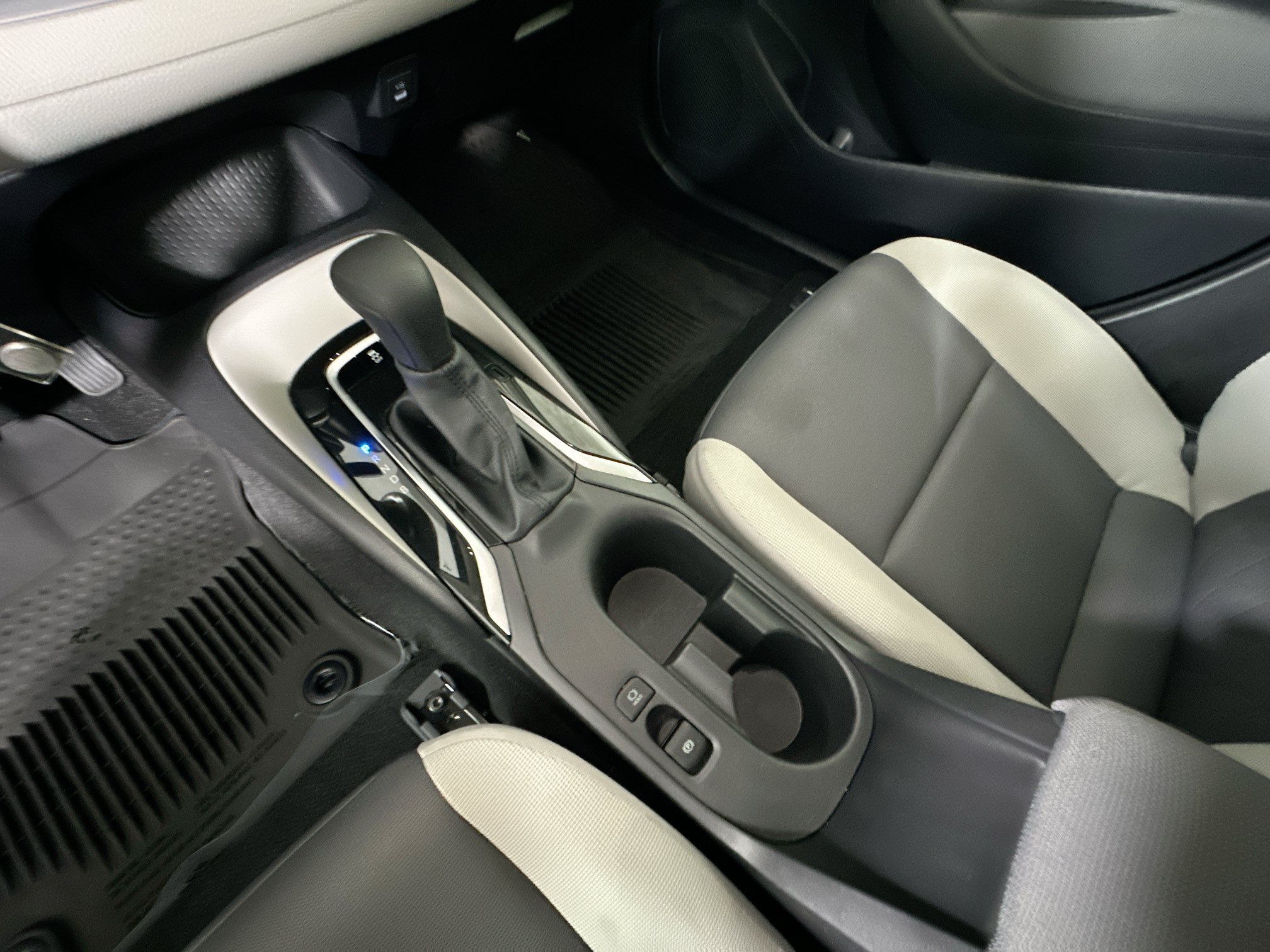 Certified 2025 Toyota Corolla LE FWD image 21