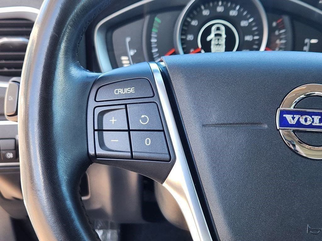 Used 2018 Volvo S60 T5 Dynamic w/ Protection Package image 8