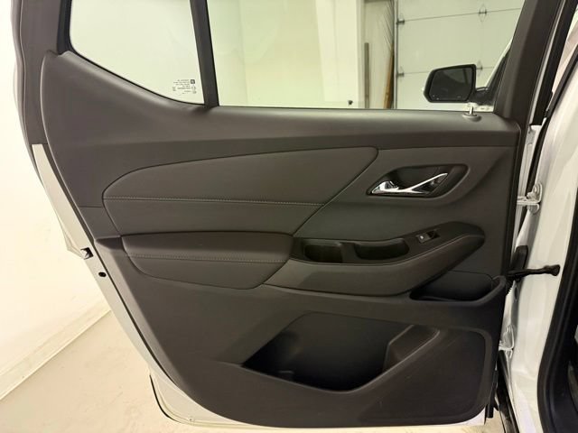 Certified 2023 Chevrolet Traverse LT FWD image 23