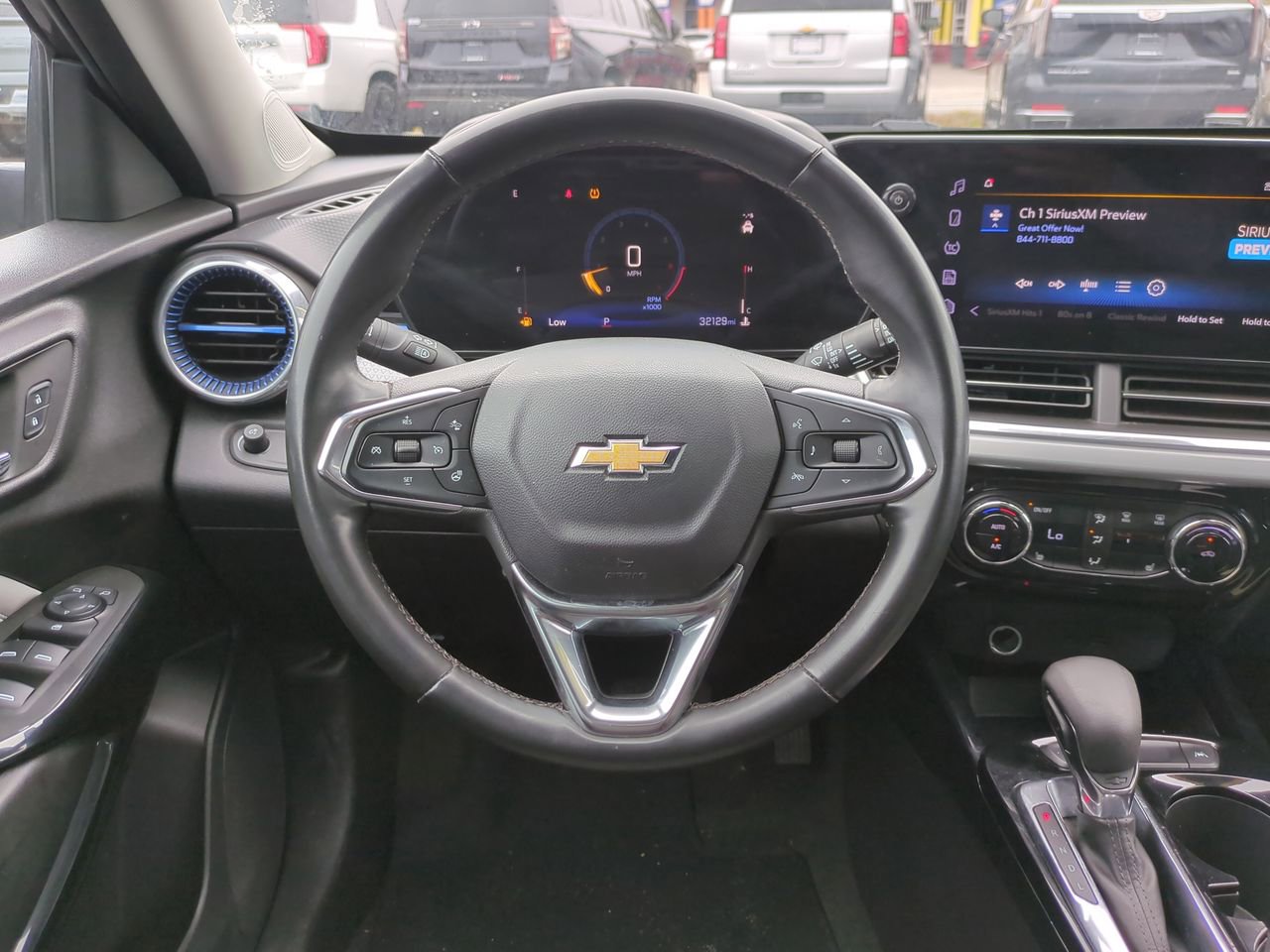 Certified 2025 Chevrolet Trax LT w/ Driver Confidence Package image 16