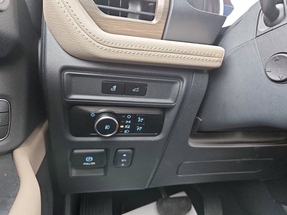 Used 2024 Ford Expedition Limited AWD/4WD image 20