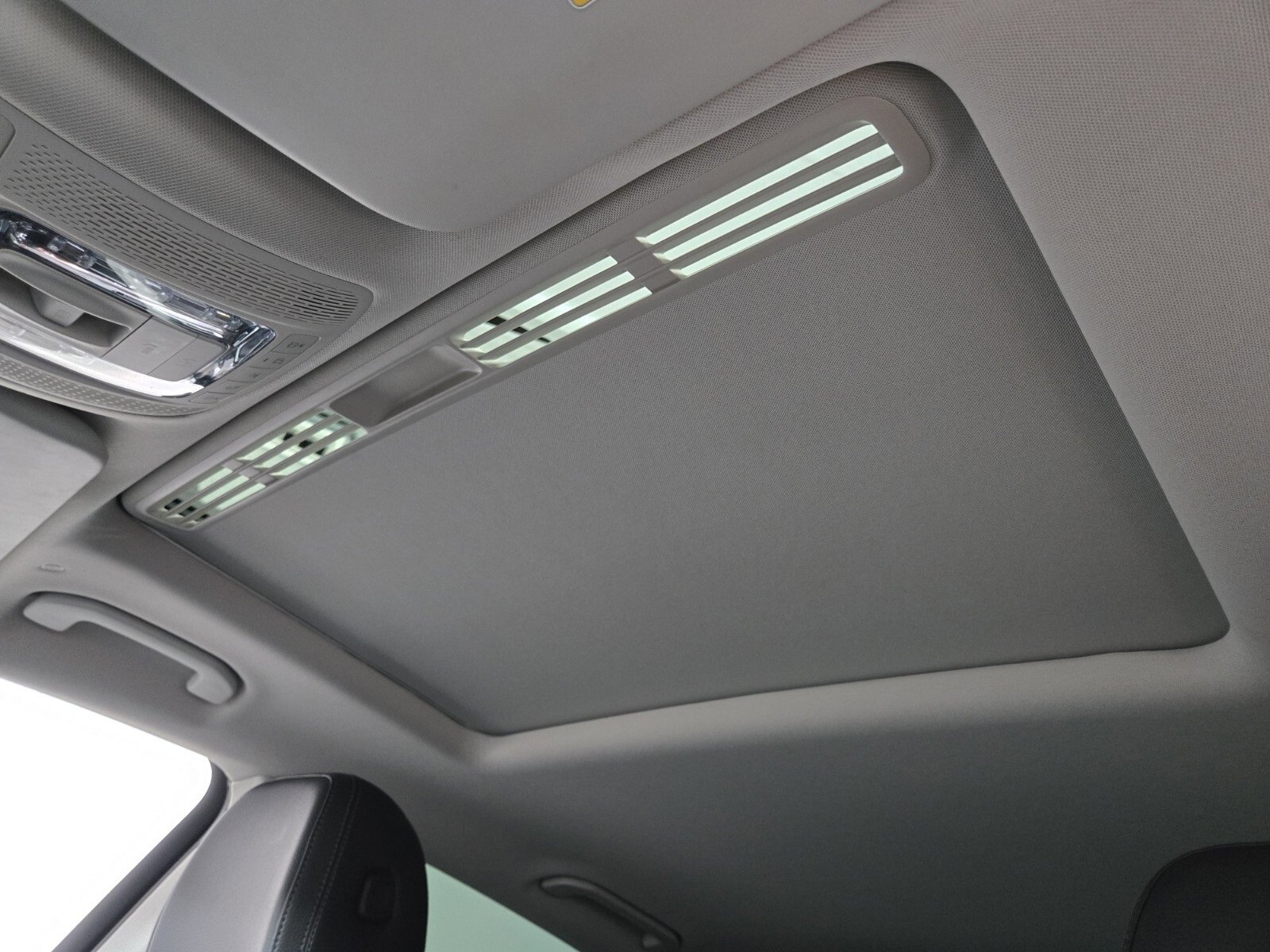 Used 2020 Mercedes-Benz GLE 350 4MATIC image 11