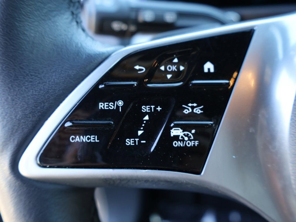 Used 2025 Mercedes-Benz GLB 250 w/ Driver Assistance Package image 45