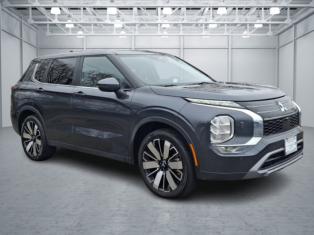 Used 2025 Mitsubishi Outlander SE AWD/4WD image 7