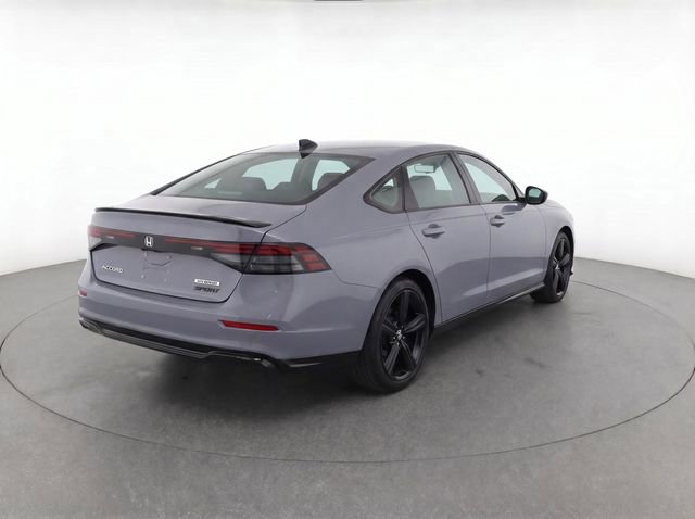 Used 2025 Honda Accord Sport image 4