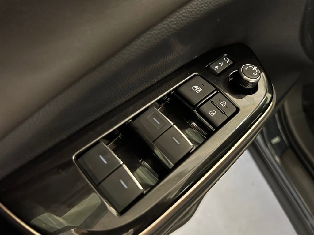 New 2026 Toyota Crown AWD/4WD image 41