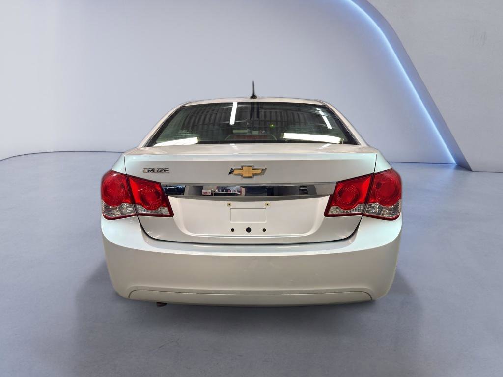 Used 2011 Chevrolet Cruze LS w/ Connectivity Package image 5