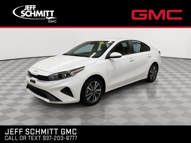 Used 2024 Kia Forte LXS image 6