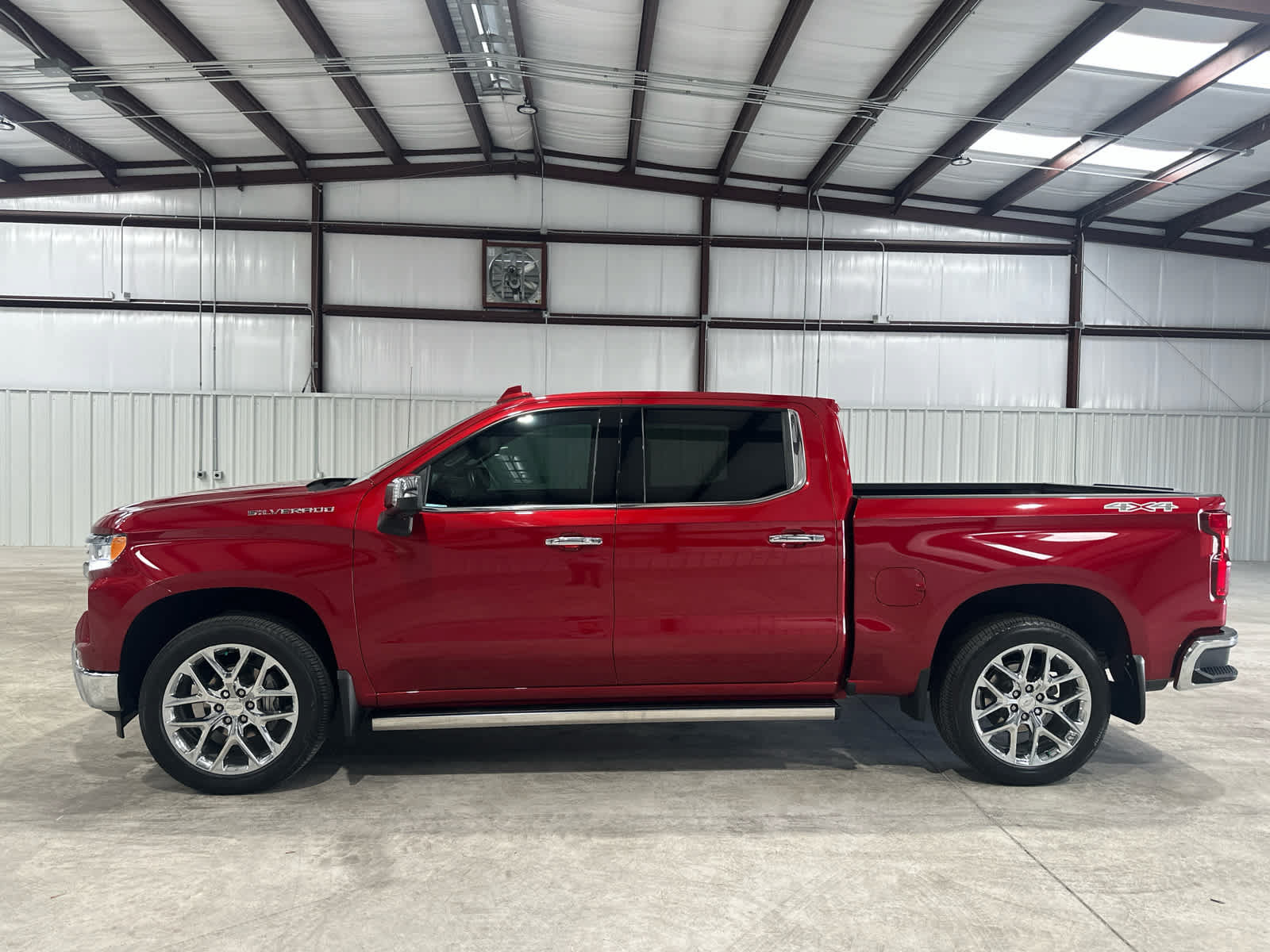 Used 2023 Chevrolet Silverado 1500 LTZ w/ Technology Package AWD/4WD image 2