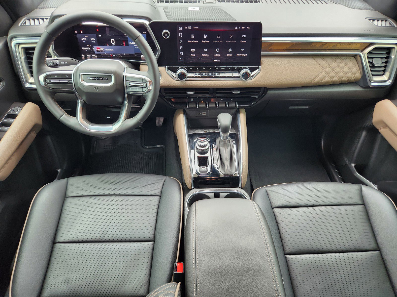 Used 2024 GMC Canyon Denali image 9
