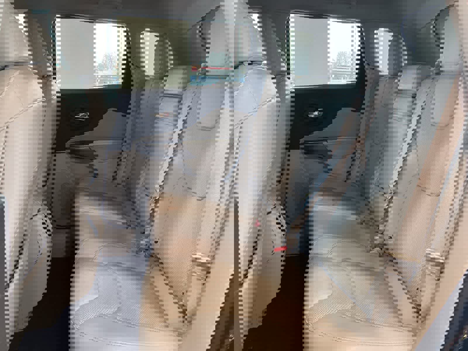 Used 2019 Jeep Cherokee Limited w/ Technology Group image 25