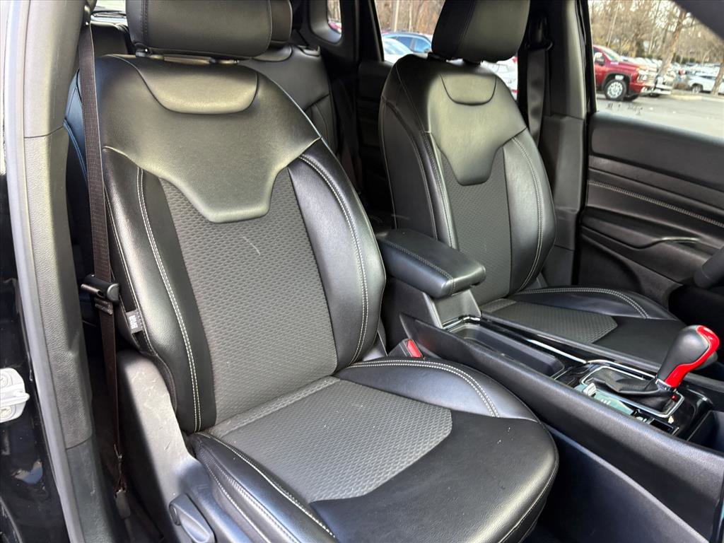 Used 2023 Jeep Compass Altitude image 16