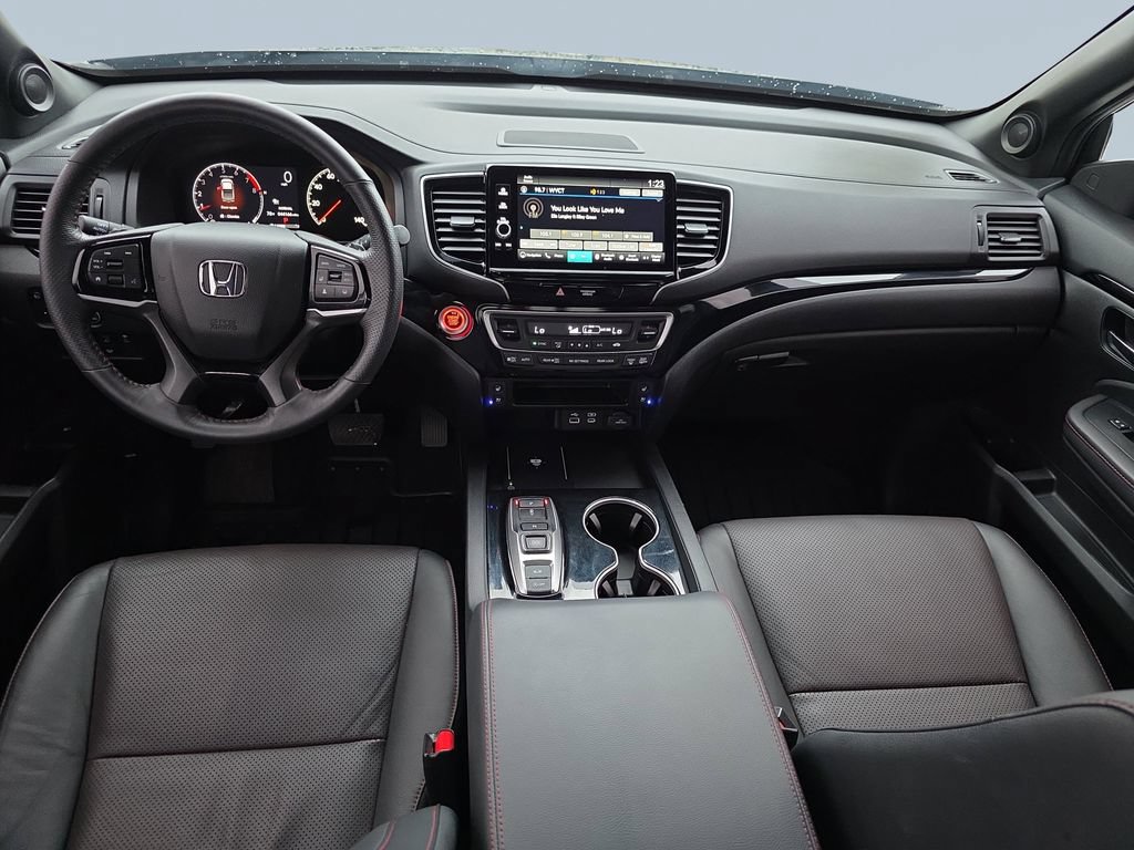 Used 2024 Honda Ridgeline Black Edition image 12
