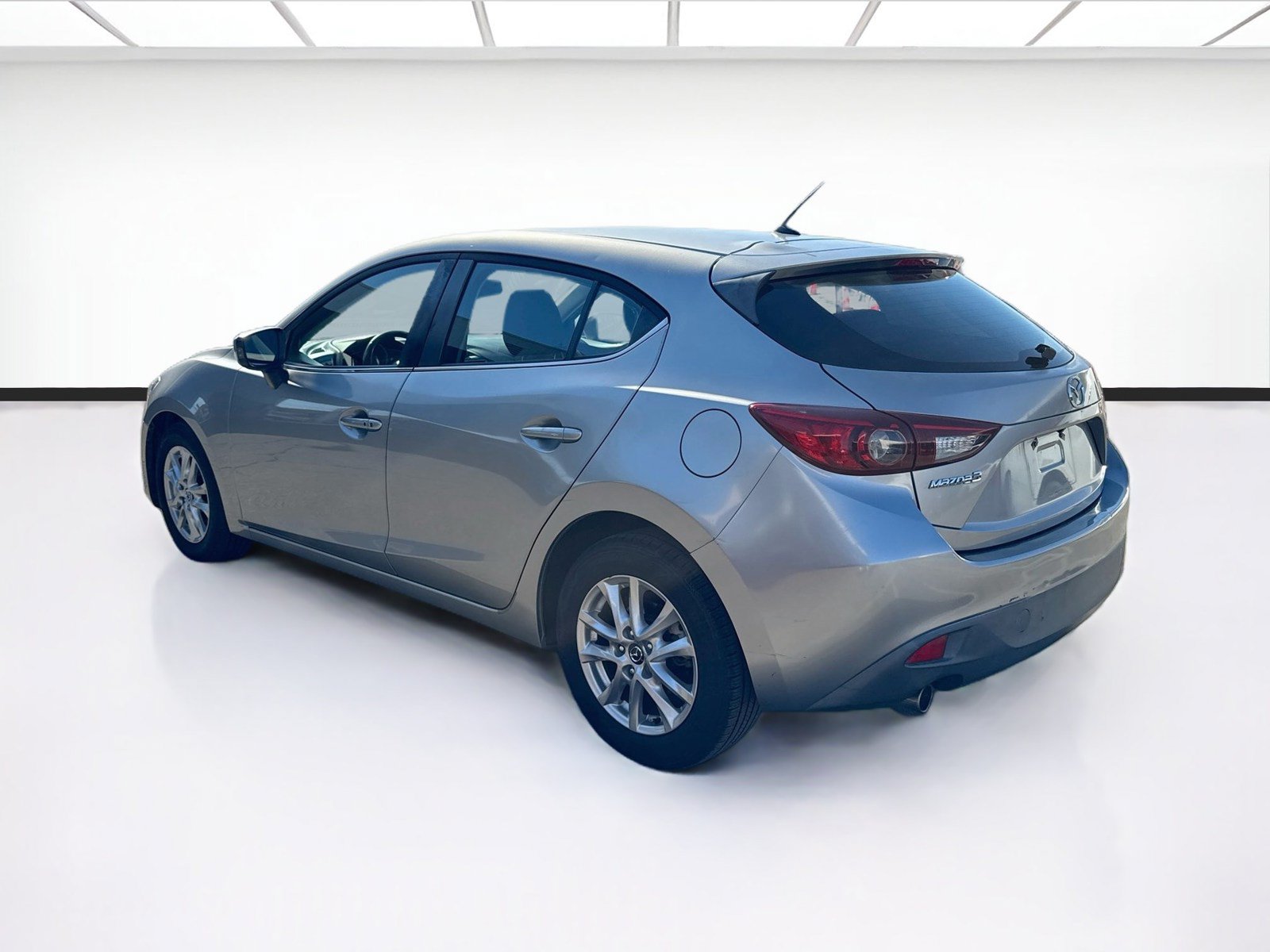 Used 2015 MAZDA MAZDA3 i Touring FWD image 6