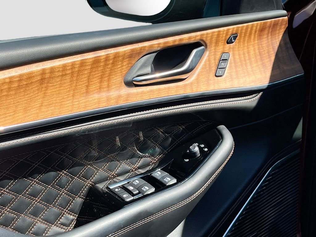 Used 2025 Jeep Grand Cherokee L Summit image 18