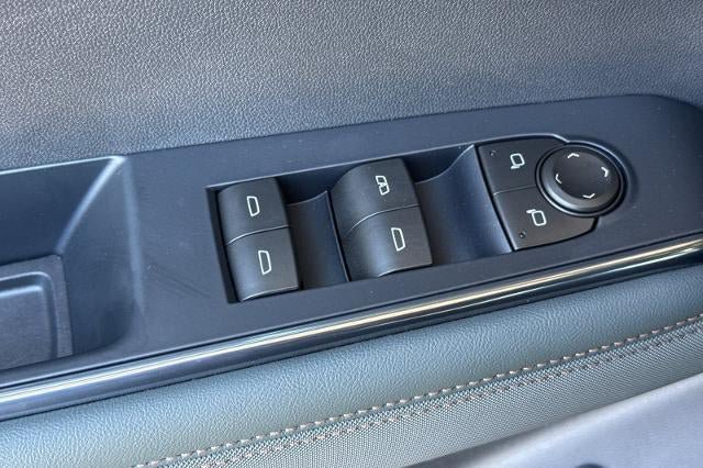 New 2026 GMC Acadia AT4 w/ Luxury Package AWD/4WD image 11
