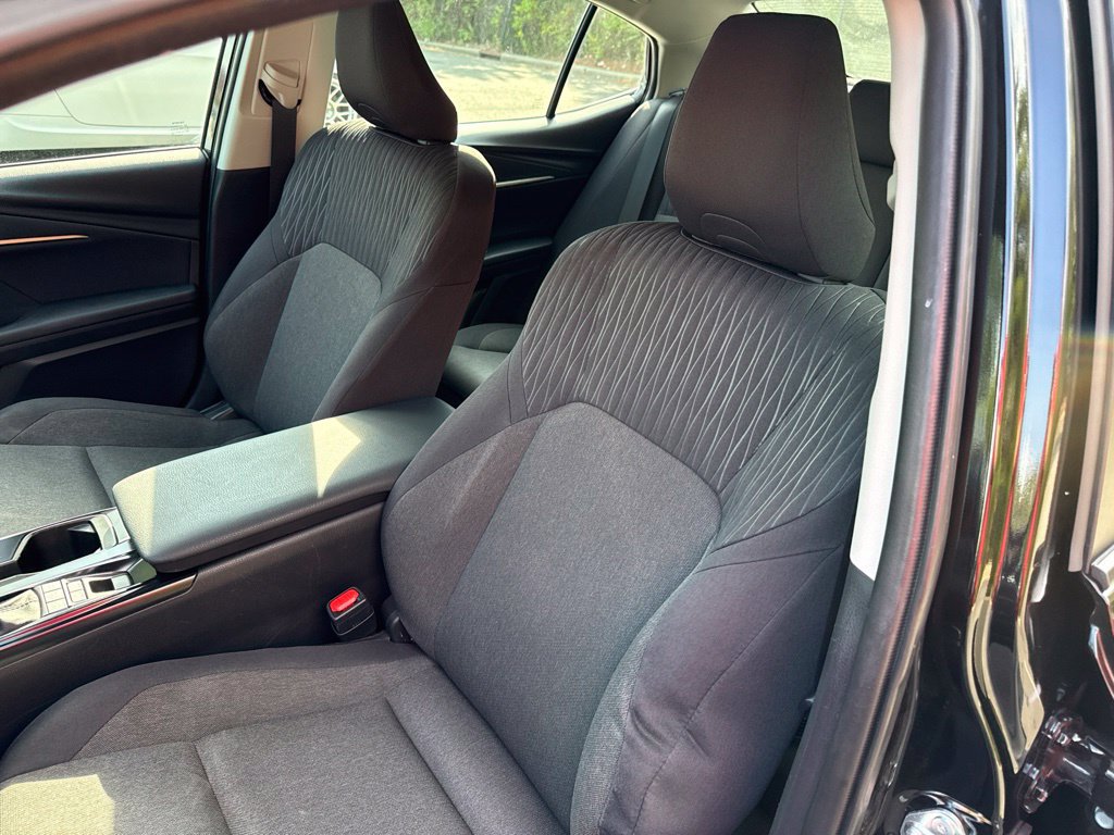 Used 2025 Toyota Camry LE FWD image 18