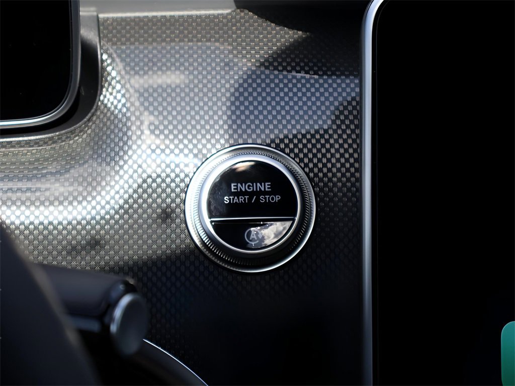 Certified 2025 Mercedes-Benz C 300 4MATIC Sedan image 27