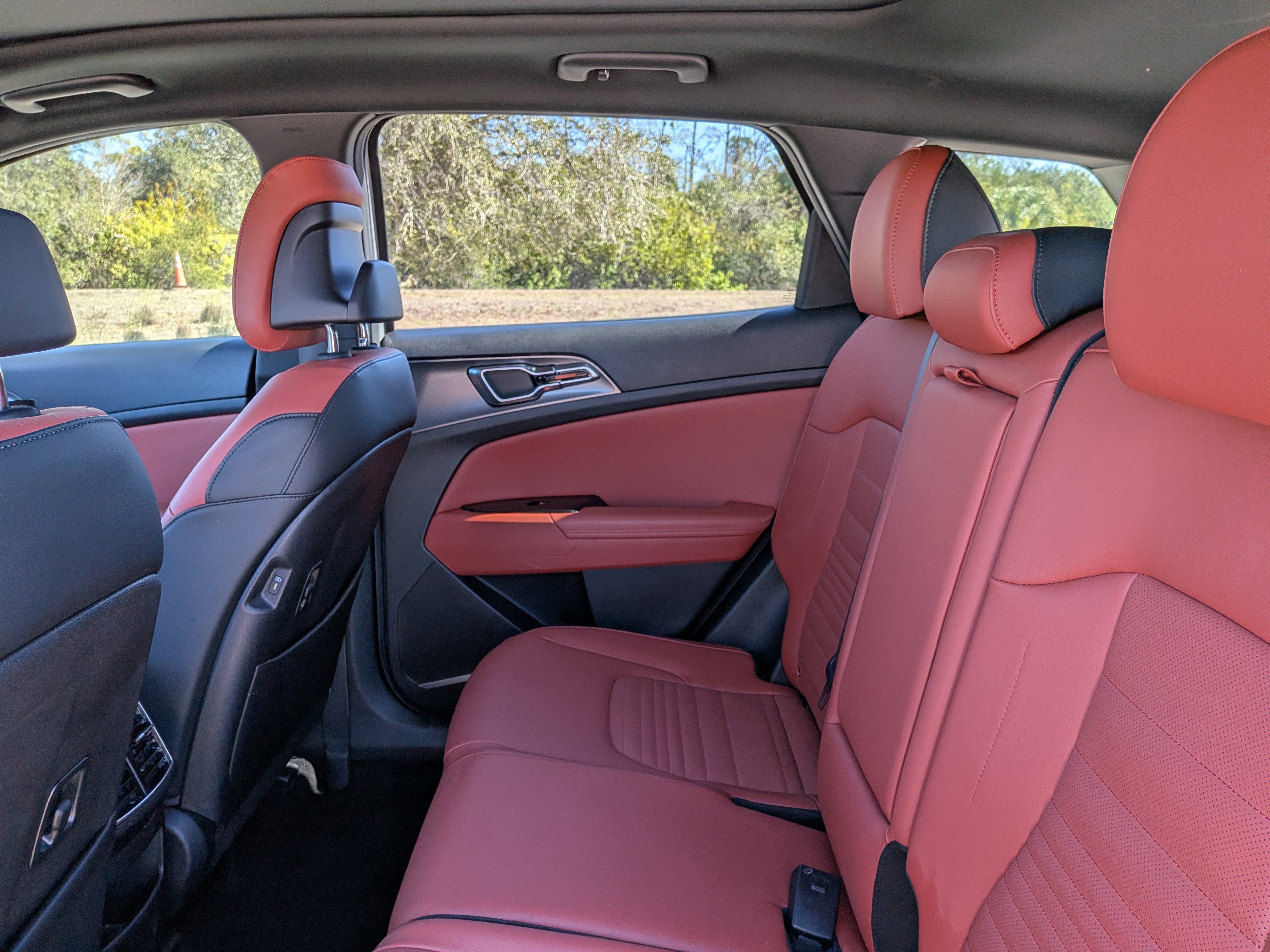 Certified 2023 Kia Sportage SX image 16