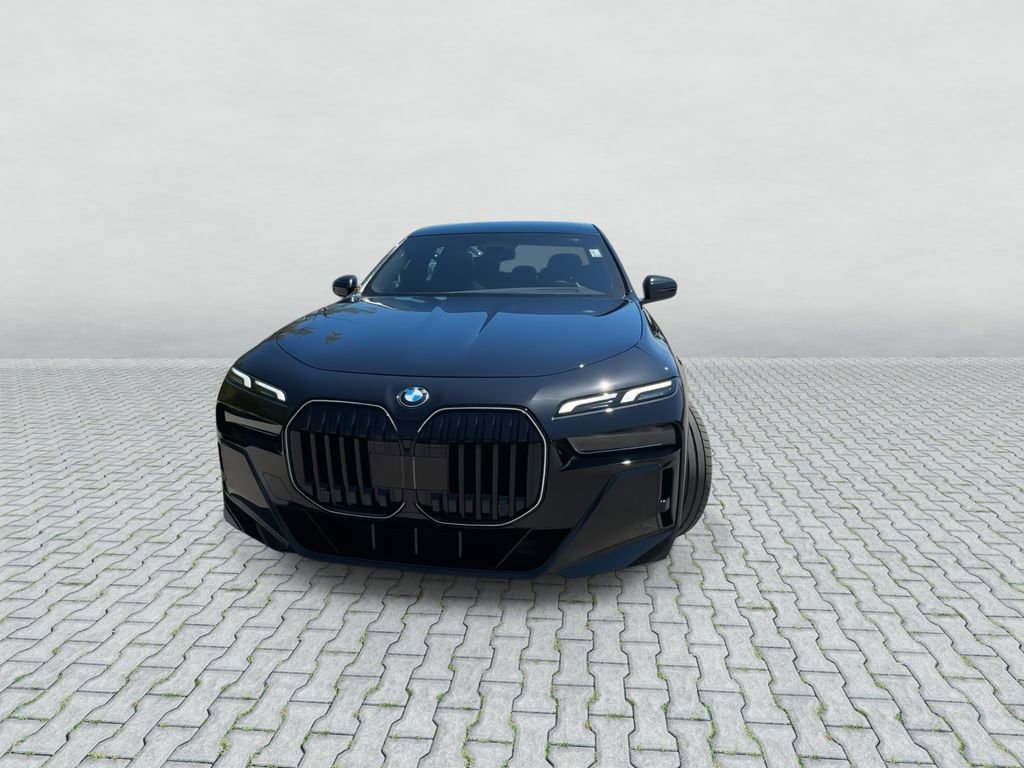 New 2026 BMW 740i xDrive w/ Luxury Rear Seating Package AWD/4WD image 3