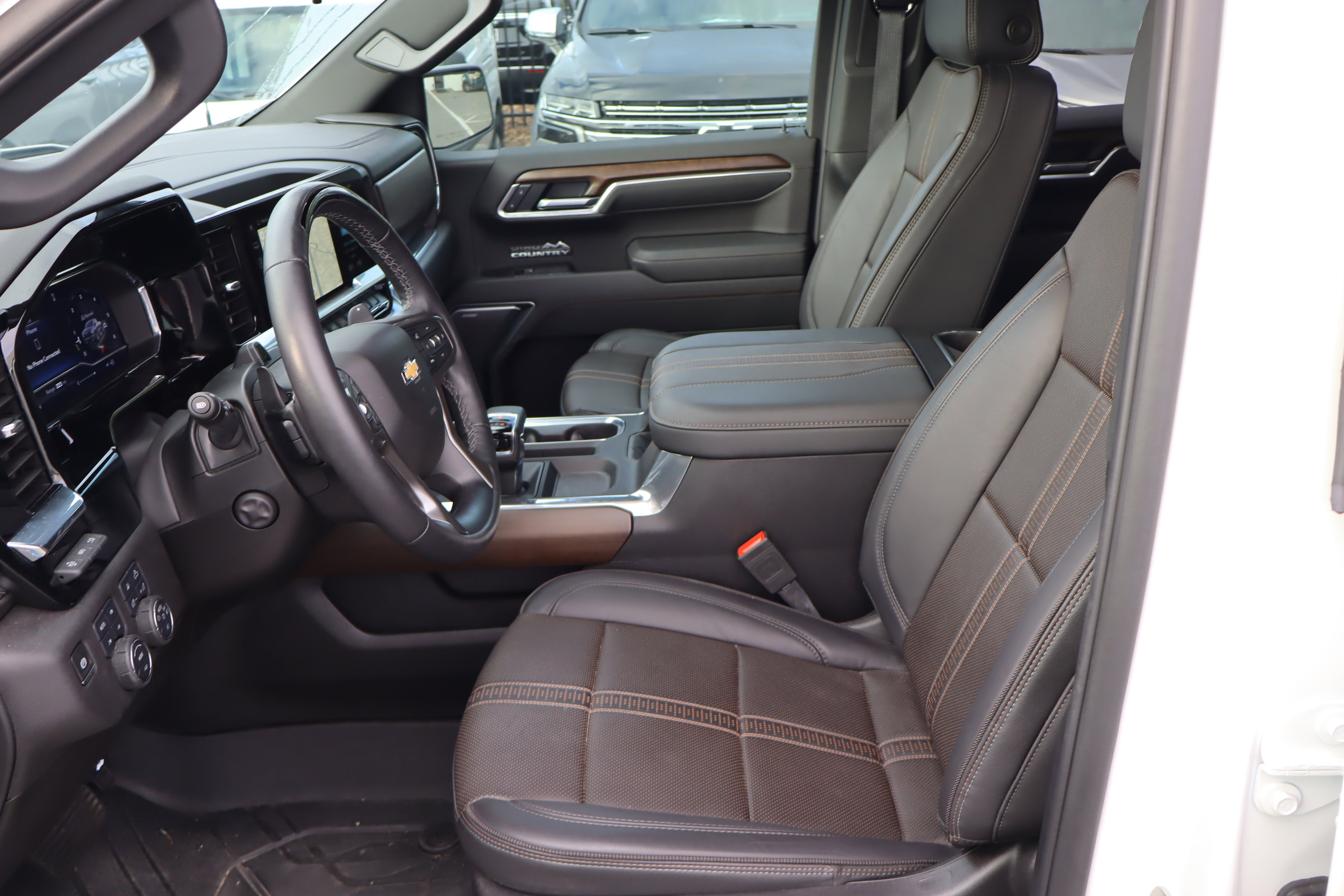 Certified 2025 Chevrolet Silverado 1500 High Country image 19