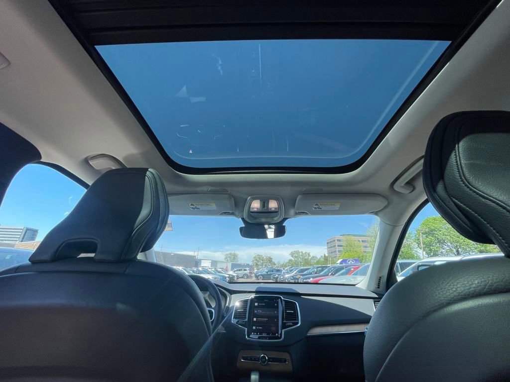 Used 2024 Volvo XC90 B6 Plus image 33