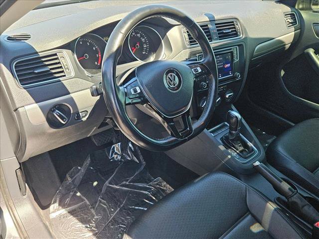 Used 2016 Volkswagen Jetta SE FWD image 10
