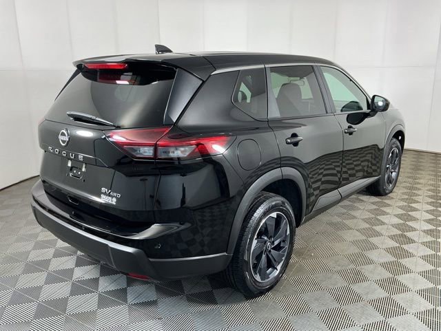Used 2024 Nissan Rogue SV AWD/4WD image 7