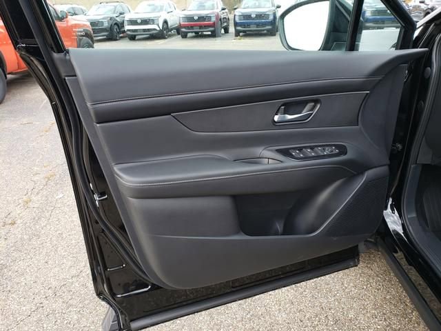 New 2026 Nissan Murano SV image 13