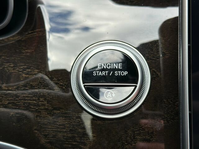 Certified 2025 Mercedes-Benz C 300 Sedan w/ Exclusive Trim Package image 28