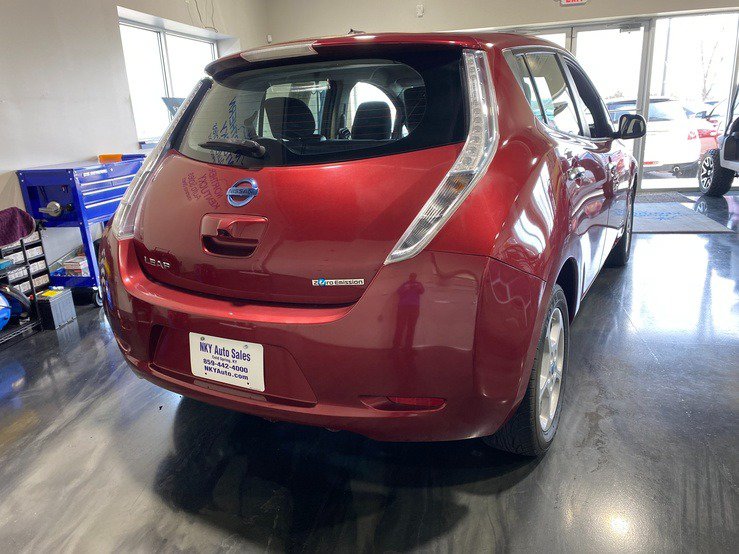 Used 2013 Nissan Leaf SV w/ LED & Quick Charge Pkg FWD image 6