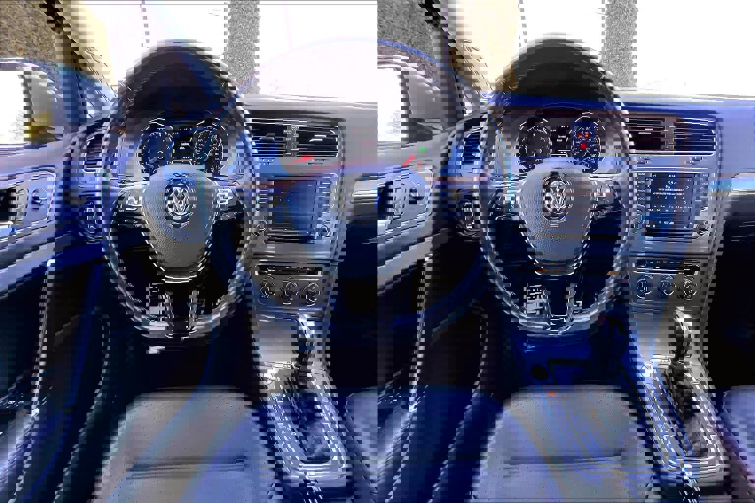 Used 2017 Volkswagen Golf Alltrack SE image 6