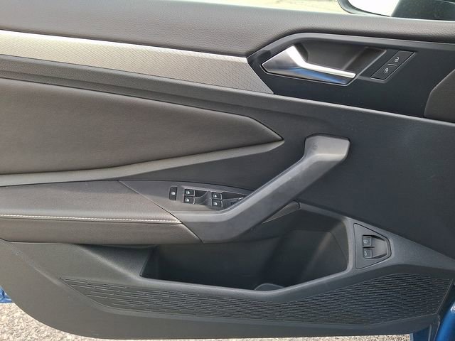 Used 2023 Volkswagen Jetta Sport image 12