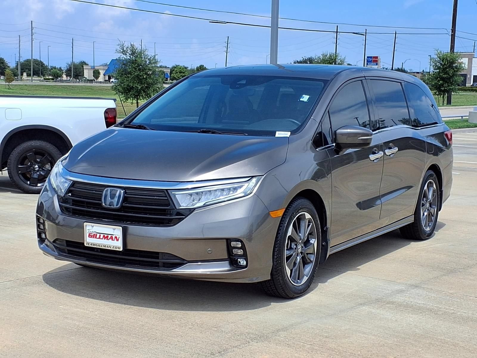 Used 2022 Honda Odyssey Elite image 4