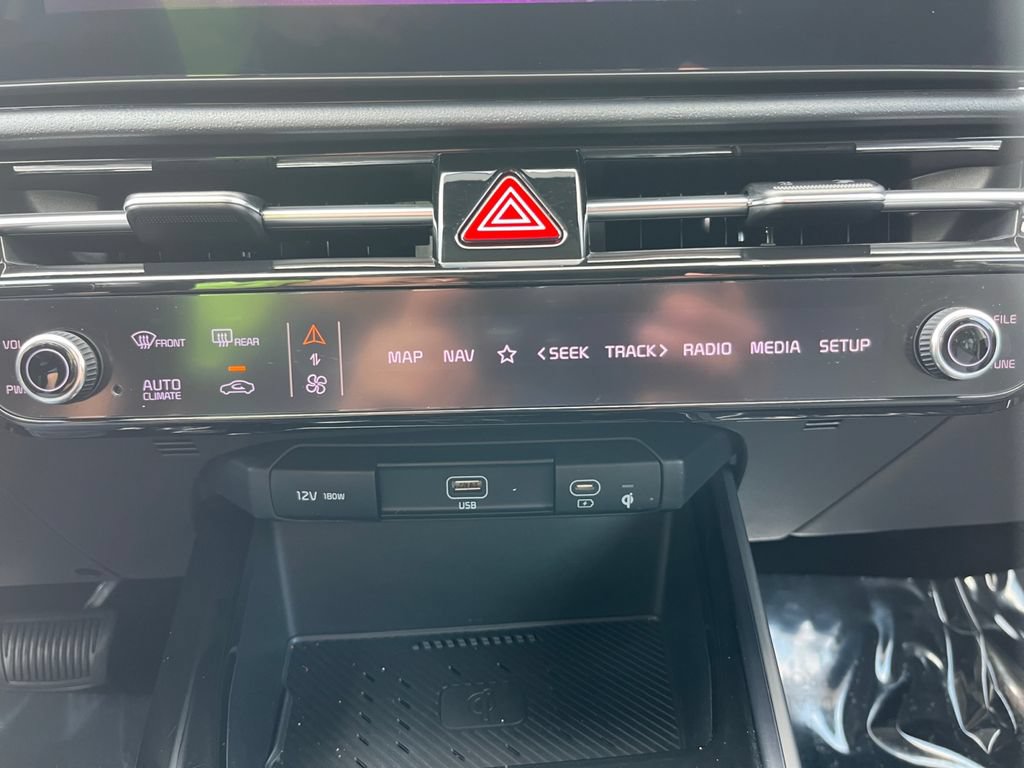 Used 2023 Kia Niro Wind FWD image 19