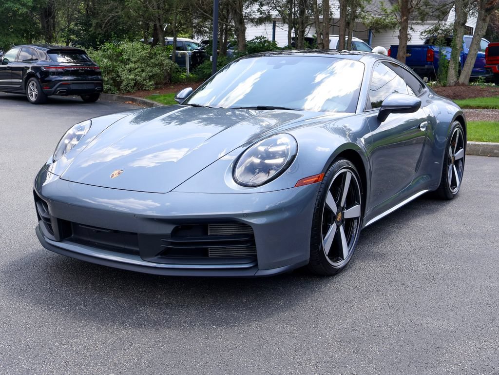 Used 2025 Porsche 911 Carrera RWD image 1