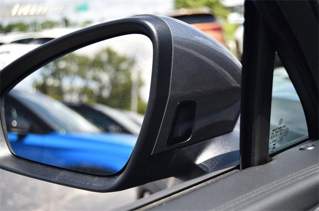 New 2025 Volkswagen Tiguan SE image 10