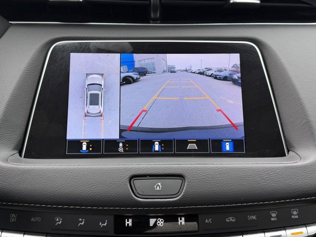 Used 2022 Cadillac XT4 Premium Luxury image 16