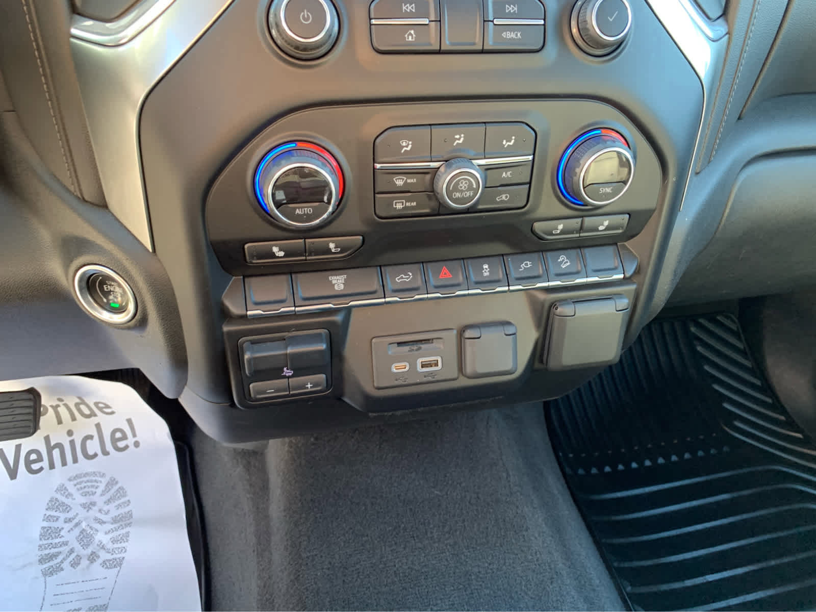 Used 2020 Chevrolet Silverado 3500 LTZ w/ Gooseneck/5TH Wheel Package image 17