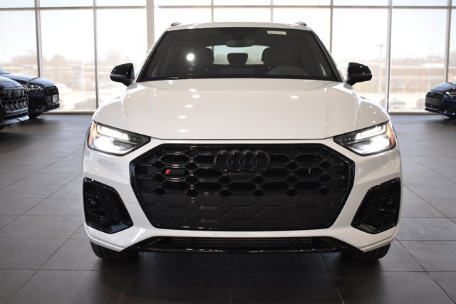 Used 2025 Audi SQ5 Premium Plus w/ Premium Plus Package image 6