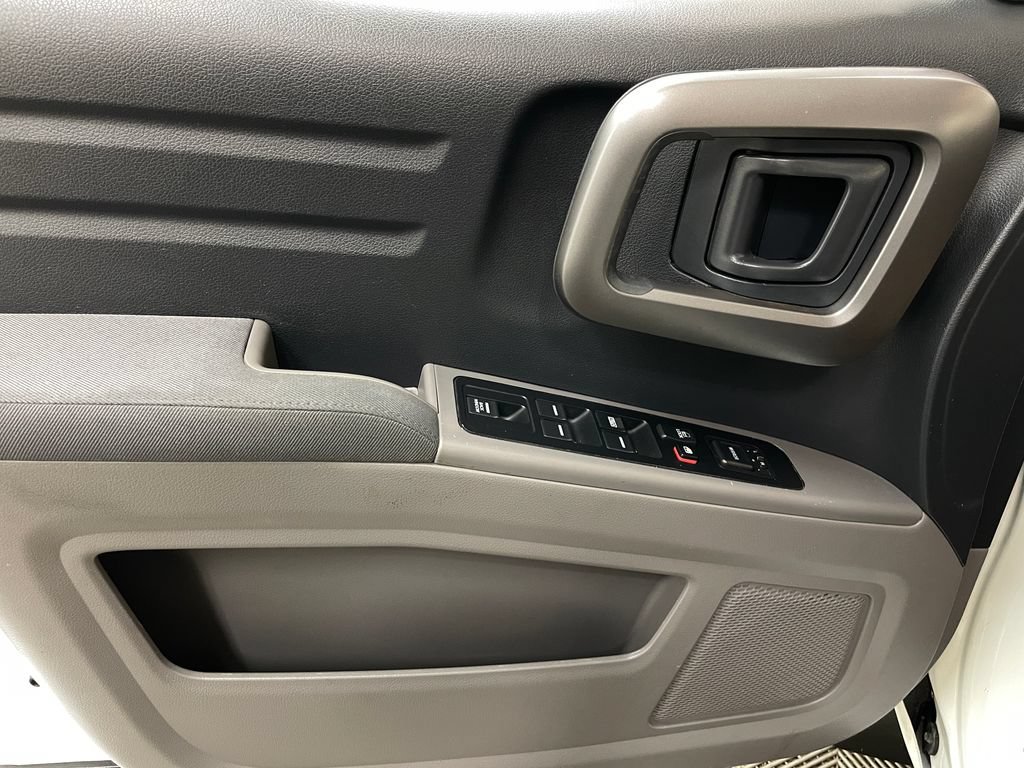 Used 2013 Honda Ridgeline RTS image 22