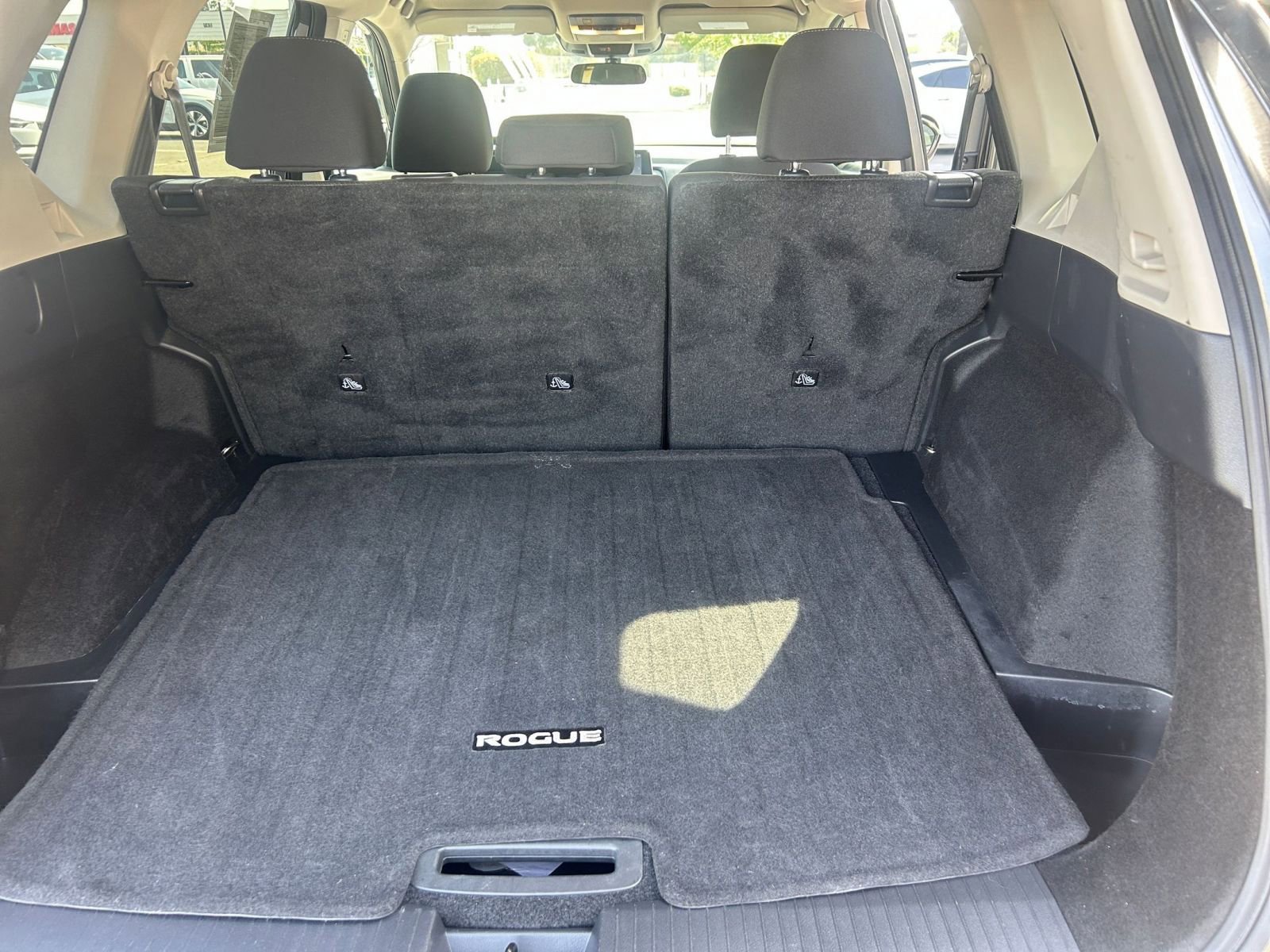 Used 2025 Nissan Rogue SV FWD image 33