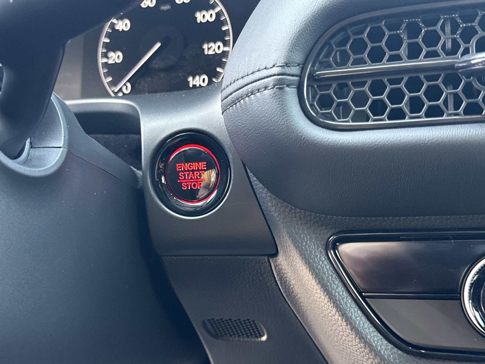 Certified 2026 Honda HR-V LX image 28
