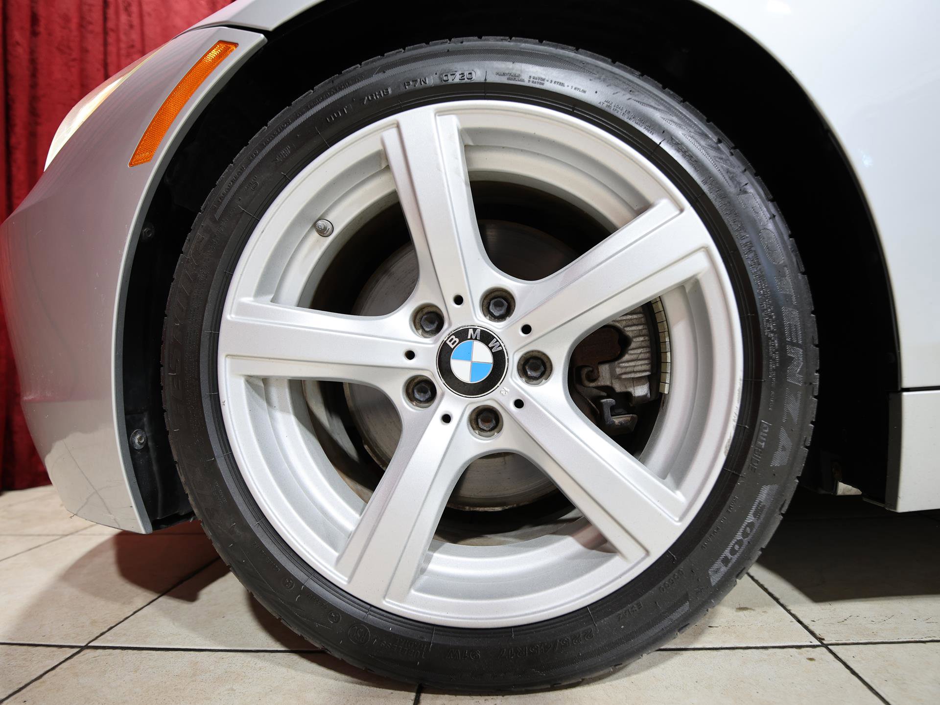 Used 2016 BMW Z4 sDrive28i RWD image 8