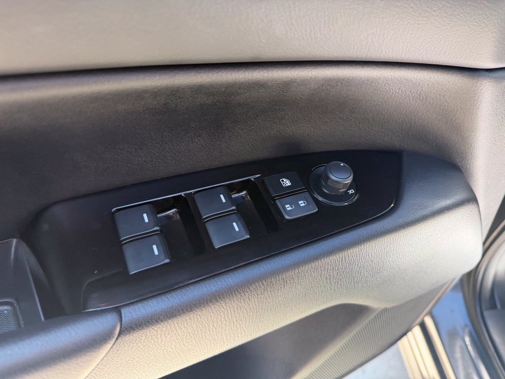 Used 2025 MAZDA CX-5 AWD 2.5 S w/ Preferred Package image 15